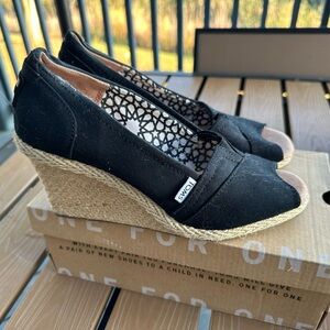TOMS Black Canvas Wedge Shoes